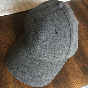 Lululemon hat size OS